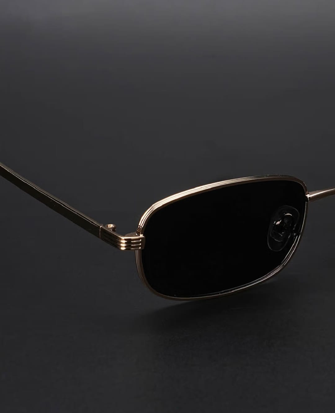 Sunglasses |Unisex Black Lens Gold Frame Rectangle Sunglasses - ZESG92